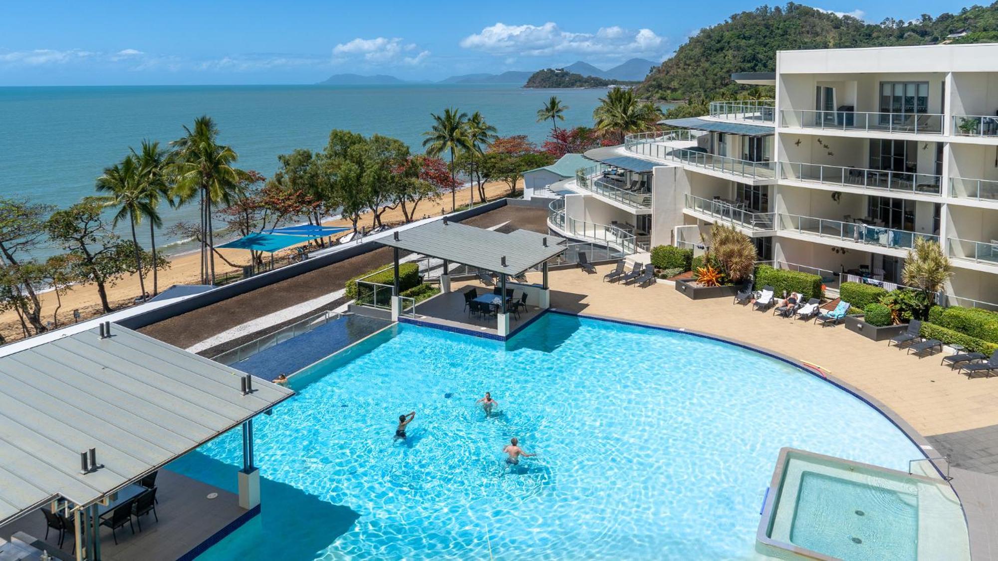Vue Apartments Trinity Beach Eksteriør billede